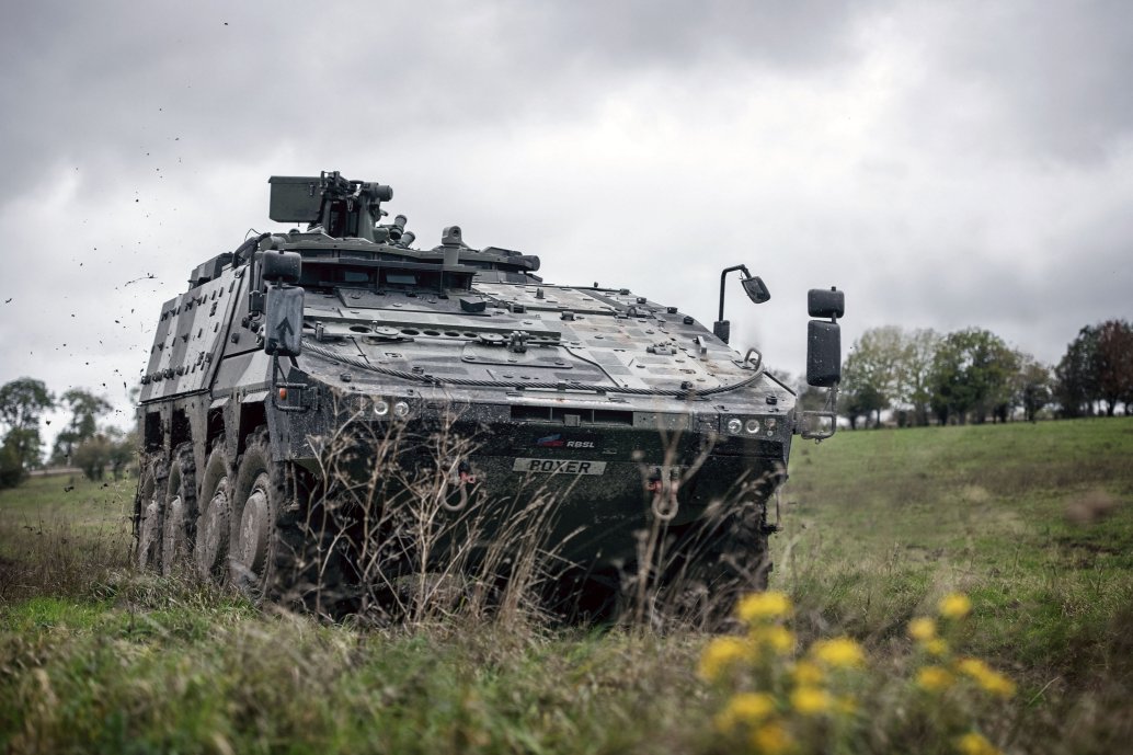 OCCAR and KMW signed a GBP2.8 billion contract on behalf of the UK for more than 500 Boxer 8×8 armoured vehicles on 4 November. (Crown copyright)