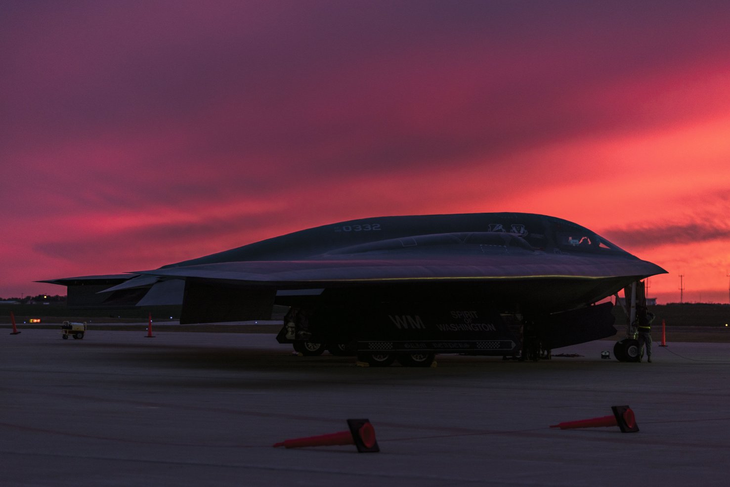 The US Air Force could save USD2.9 billion over five years if it retires the B-2 by fiscal year 2023, according to a report from the Center for Strategic and International Studies (CSIS) think tank in Washington, DC. (US Air Force)