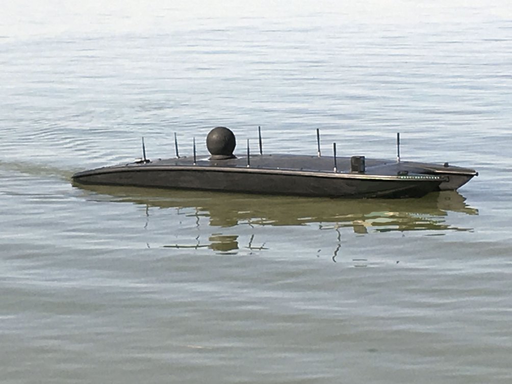 A MANTAS T12 unmanned surface vehicle seen with a SeaFLIR sensor. (MARTAC)