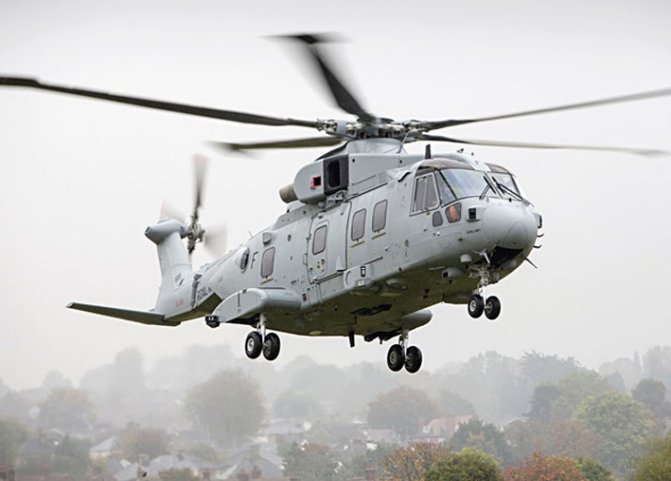 The first of 25 upgraded Merlin HC4/4A helicopters for the Commando Helicopter Force making its maiden flight in late October 2016. With all 18 HC3/3A helicopters having gone through the process, seven interim maritime iHC3-standard platforms will now be upgraded through to the end of the year for a final fleet of 25 HC4/4A helicopters. (Royal Navy)