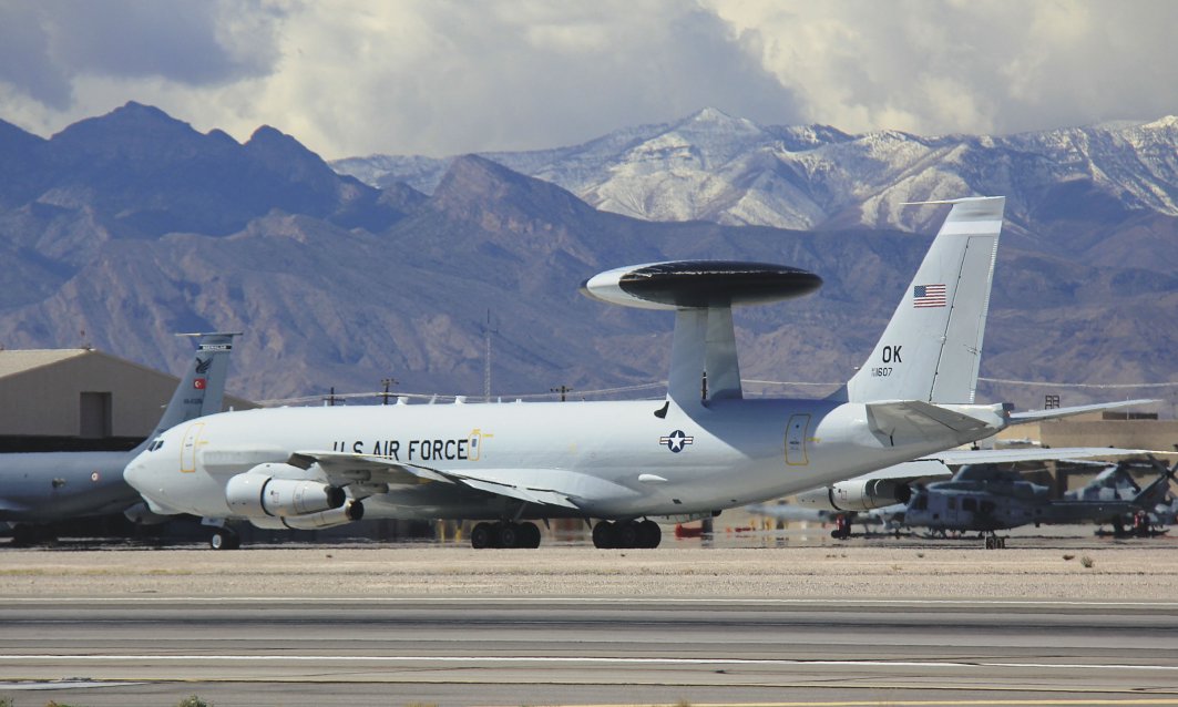 A USAF Boeing E-3G Sentry AWACS at ‘Red Flag 16-02’. Boeing has been contracted to bring the last of the service’s 31 AWACS aircraft up to this enhanced Block 40/45 standard. (Jane’s/Gareth Jennings)