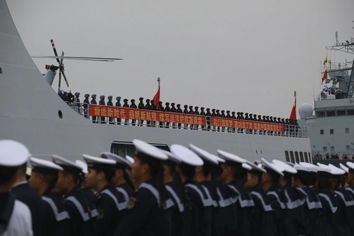 
        PLAN marines embarked on Type 071 LPD
        Kunlun Shan
        deploy with the 31st Escort Task Group in December 2018.
      