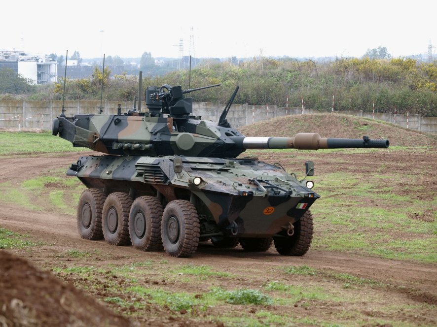 Leonardo is installing its Hitfact Mk II turret armed with the new 105/52 mm rifled gun on the Centauro II. (Leonardo)