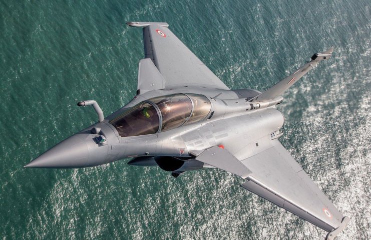 One of the 36 Dassault Rafale fighters ordered by the IAF undergoing a test flight in France. The first five such aircraft for the IAF arrived in India on 29 July.  (Dassault Aviation/G. Gosset)