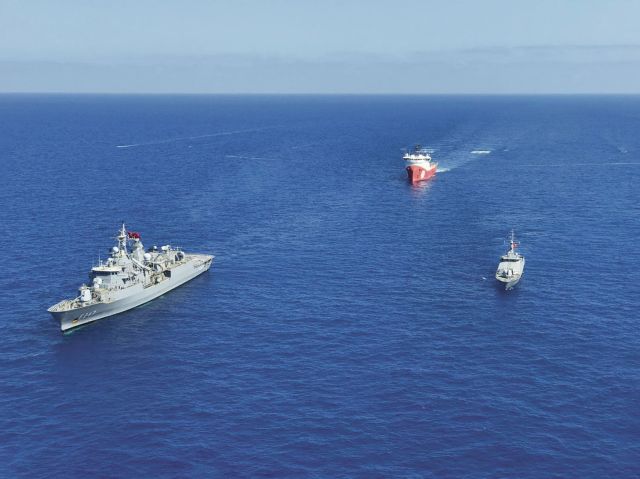 
        The Turkish MND tweeted photos of the Turkish Navy frigate TCG
        Kemalreis
        participating in Operation ‘Mediterranean Shield’ on 16 August.
       (Turkish MND)