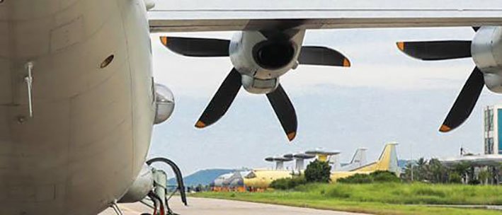 A PLANAF KQ-200 ASW-capable aircraft (foreground) preparing to take part in a flight training exercise on 19 August. A KJ-500 AEW&C aircraft painted in yellow primer and fitted with an IFR probe can be seen in the background parked alongside other aircraft. (Via China Military Online)