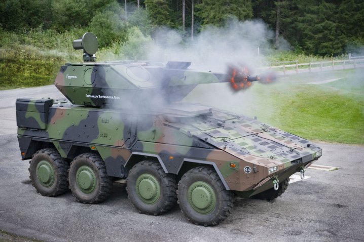 Among the systems Rheinmetall is offering for NNbS is its Skyranger 35, pictured being demonstrated against UAVs at its Ochsenboden firing range in Switzerland in September 2018. (Rheinmetall)