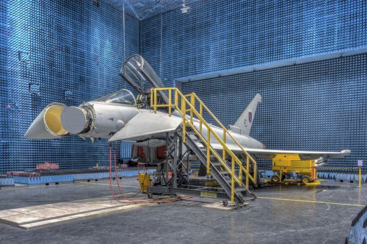 A Eurofighter with a Captor-E radar displayed in the open nose. Hensoldt will now upgrade the current Radar 0 into the Radar 1 for the Luftwaffe. (Hensoldt)